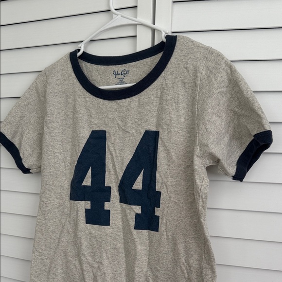 BRANDY MELVILLE TEE - Picture 3 of 4